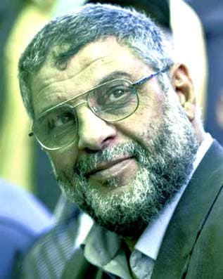 Cover Image for ‘الطبيب الثائر’ و’صقر حماس’ يترجل بعد جهاد لا يلين