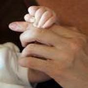 Cover Image for أطفالنا أكبادنا تمشي على الأرض