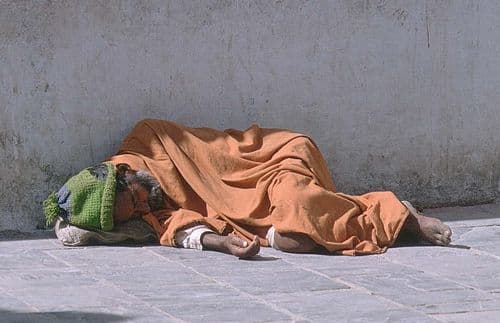 Cover Image for ظاهرة التشرد بالمغرب.. من المسؤول؟