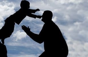 Cover Image for أولادنا “أكبادنا تمشي على الأرض”