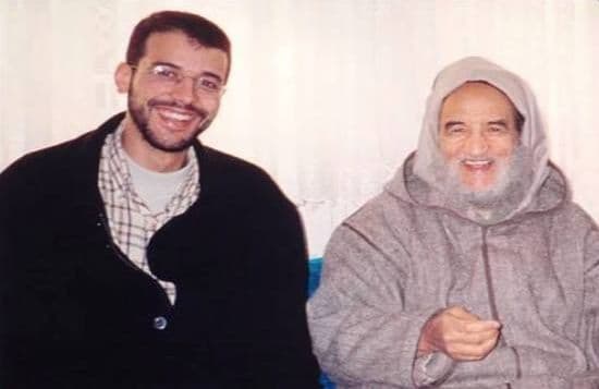 Cover Image for فاروق بواس رحمه الله.. فتى من فتيان الكلمة