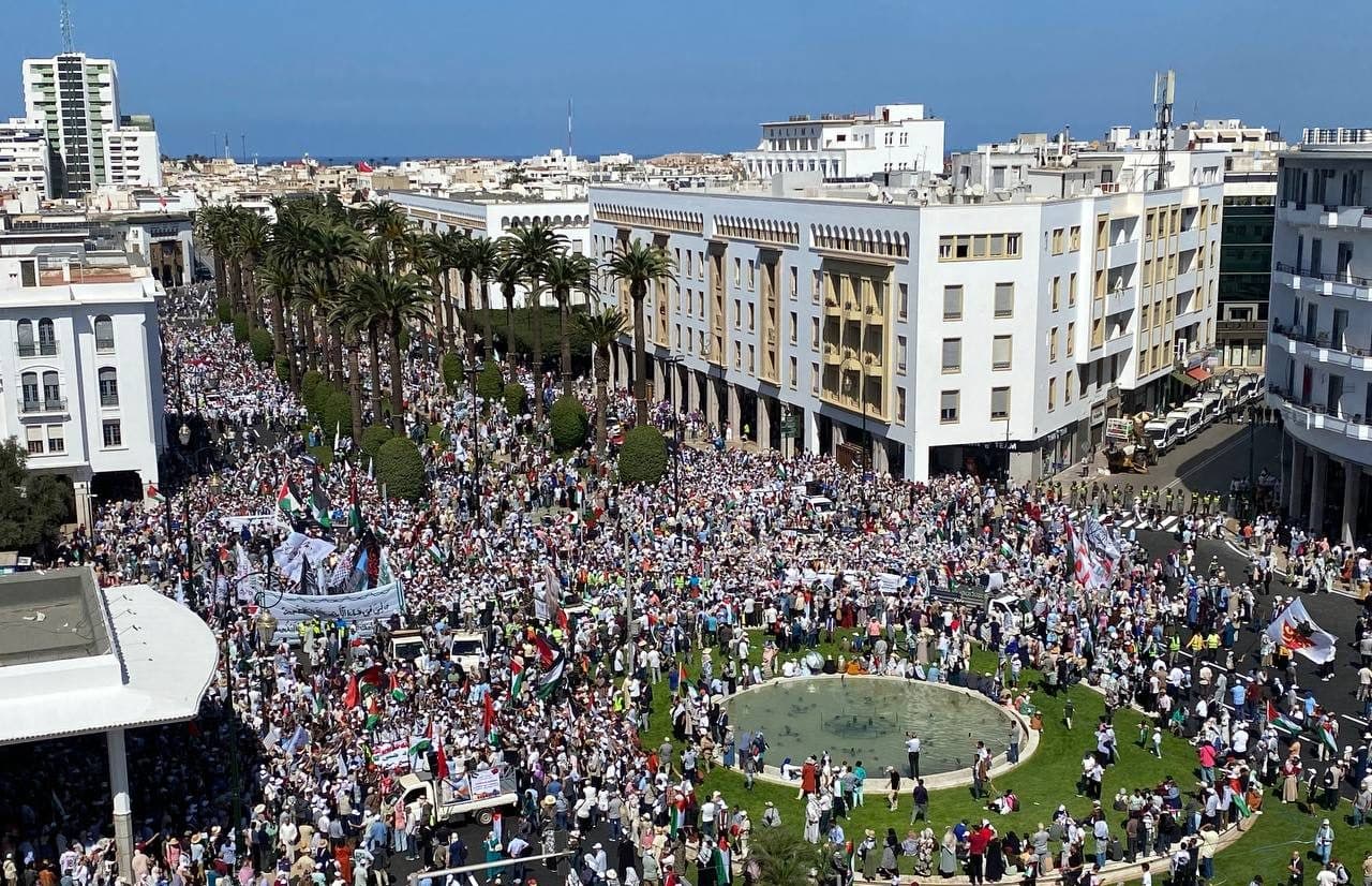 Cover Image for زخم شعبي وإبداع نضالي.. الرباط تنبض بفلسطين في مسيرة تاريخية (ديابوراما)