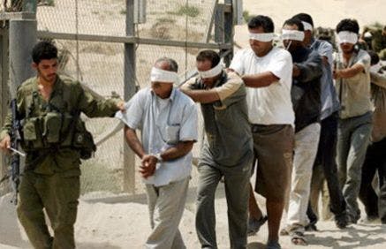 Cover Image for الضفة الغربية: الاحتلال يعتقل 19 فلسطينيا