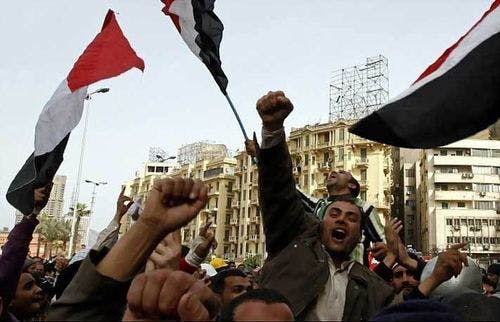 Cover Image for مصر.. قوى ثورية وشبابية تعد خططا لـ”يوم النصر” (السادس من أكتوبر)