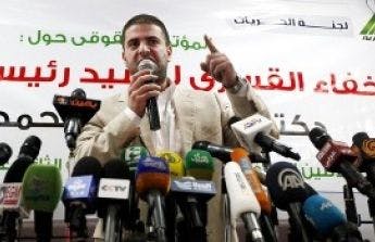 Cover Image for مصر: اختيار فريق للدفاع عن مرسي ومن ضمنهم نجله