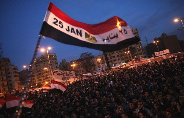 Cover Image for شخصيات مصرية تدعو الشعب لإعادة الالتفاف حول مطالب ثورة 25 يناير