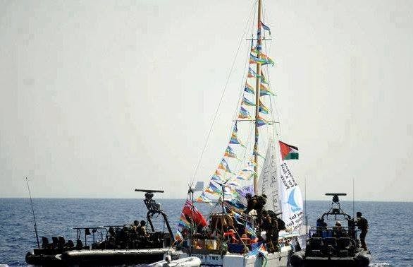 Cover Image for الاحتلال الصهيوني يعترض سفينة زيتونة ويرهب ناشطاتها