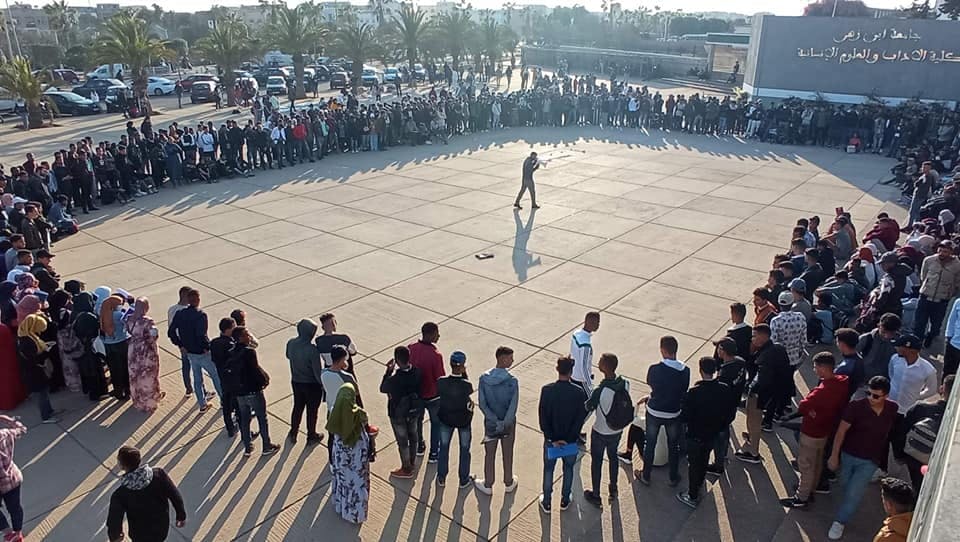 Cover Image for طلبة المغرب يحتجون ضد إجراءات الإقصاء من اجتياز المباريات.. ويطالبون الوزارة بسحب القرار