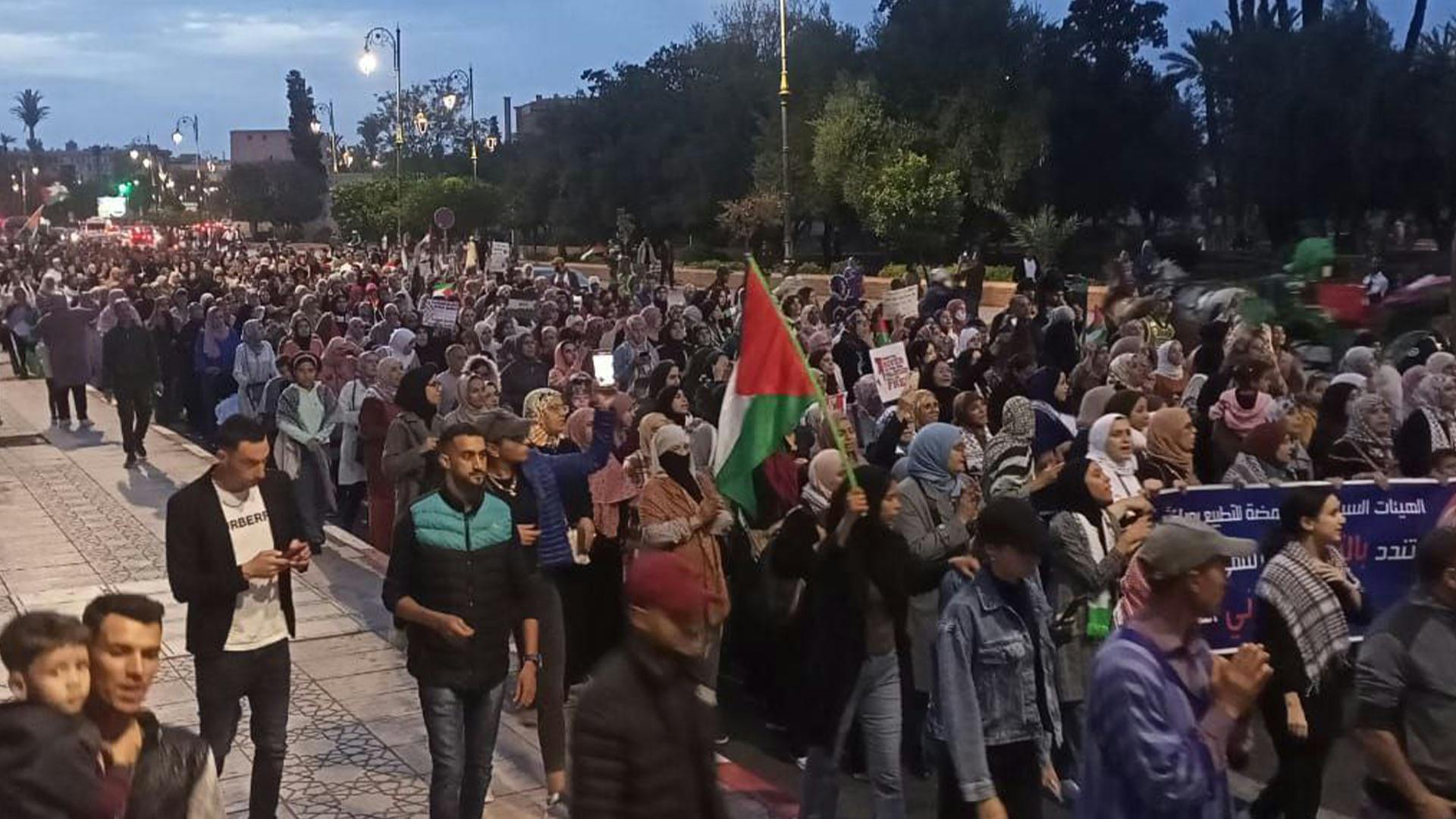 Cover Image for ساكنة مراكش تخرج مساء هذا اليوم في مسيرة دعم لغزة واستنكار لجرائم الصهاينة
